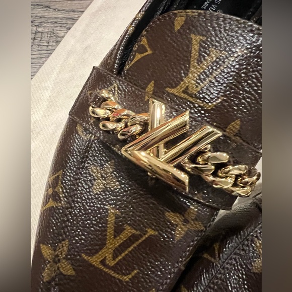 Louis Vuitton Monogram canvas Case Loafers - Picture 4 of 11